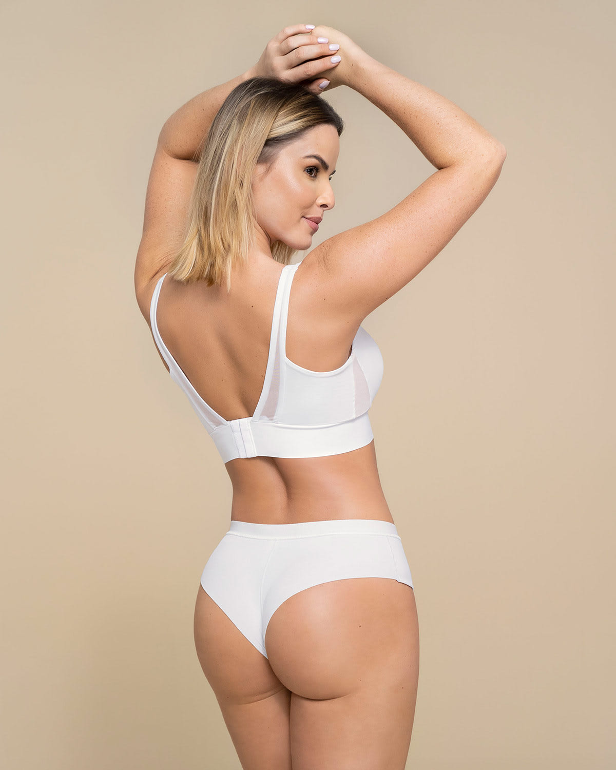 Sujetador tipo top de copas extraíbles totalmente cómodo y liviano Flexi Brastop