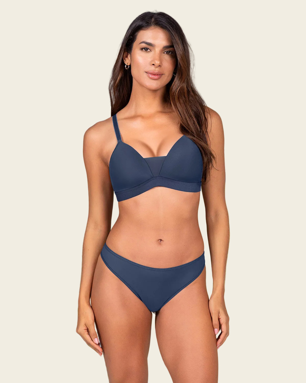 Sujetador triangular sin aro estilo top