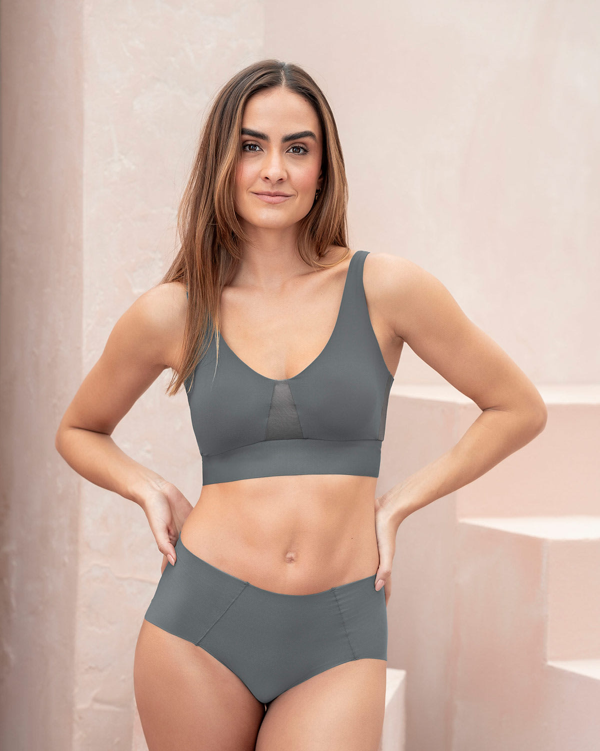 Sujetador tipo top de copas extraíbles totalmente cómodo y liviano Flexi Brastop