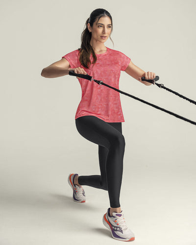Camiseta deportiva de secado rápido y silueta semiajustada